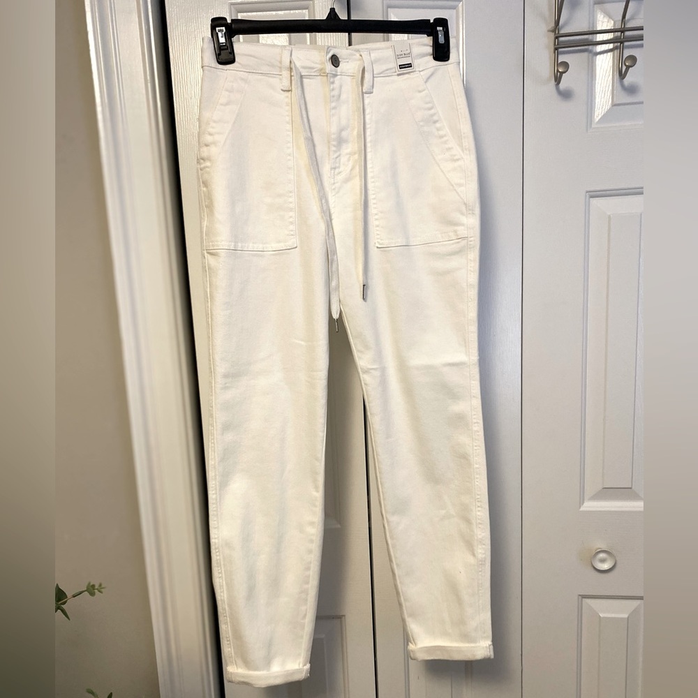 *Judy Blue* Garment Dyed Cuffed Jogger-White